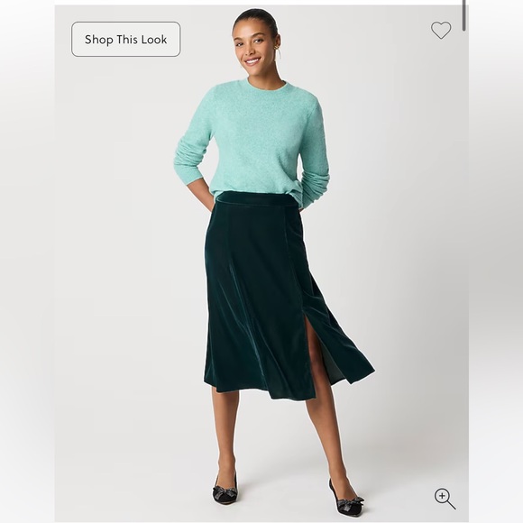 J. Crew Dresses & Skirts - J. Crew Green Velvet Skirt Small Petite